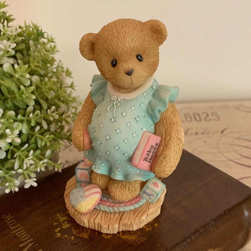 Cherished Teddies “Anxiously Awaiting The Arrival” Figurine